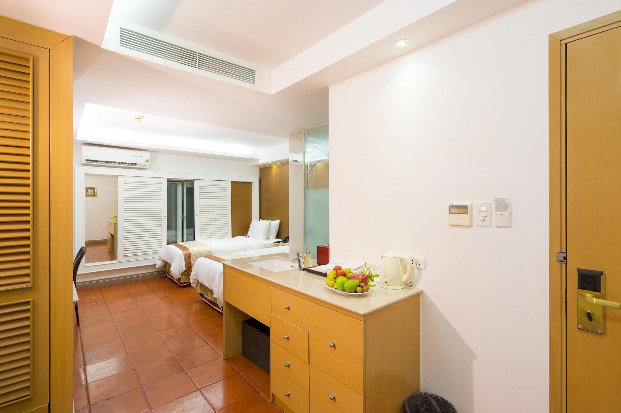 Empress Hotel Ho Chi Minh City Exterior photo